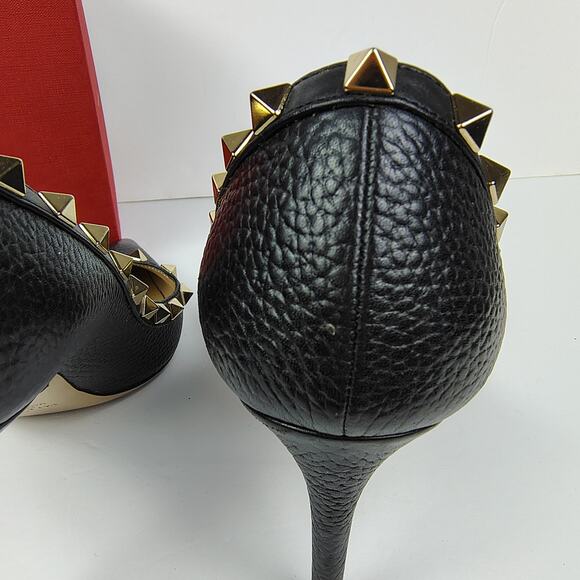 Valentino Black Pebbled Garavani Rockstud Pointed Toe Pump Heel Size 37 1/2 - Picture 8 of 12